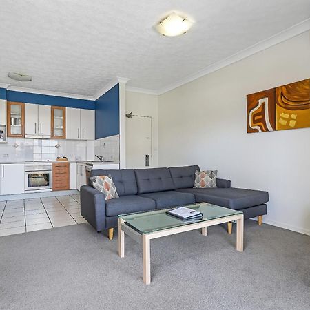 La Vida On Anzac Aparthotel Redcliffe Exterior foto