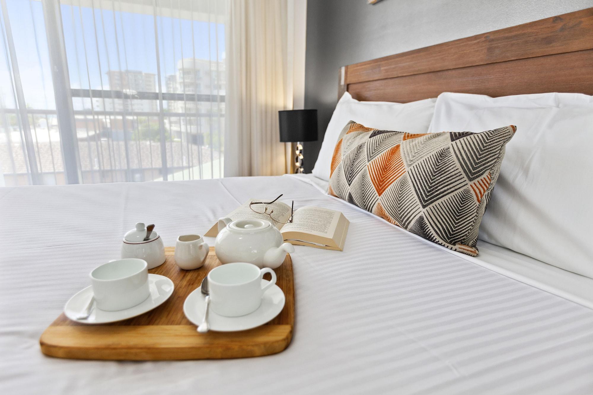 La Vida On Anzac Aparthotel Redcliffe Exterior foto