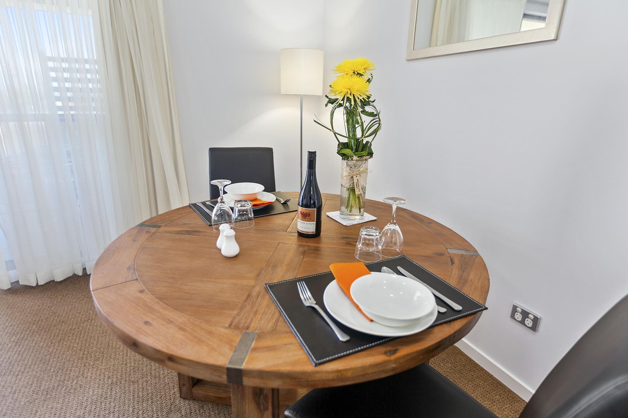 La Vida On Anzac Aparthotel Redcliffe Exterior foto