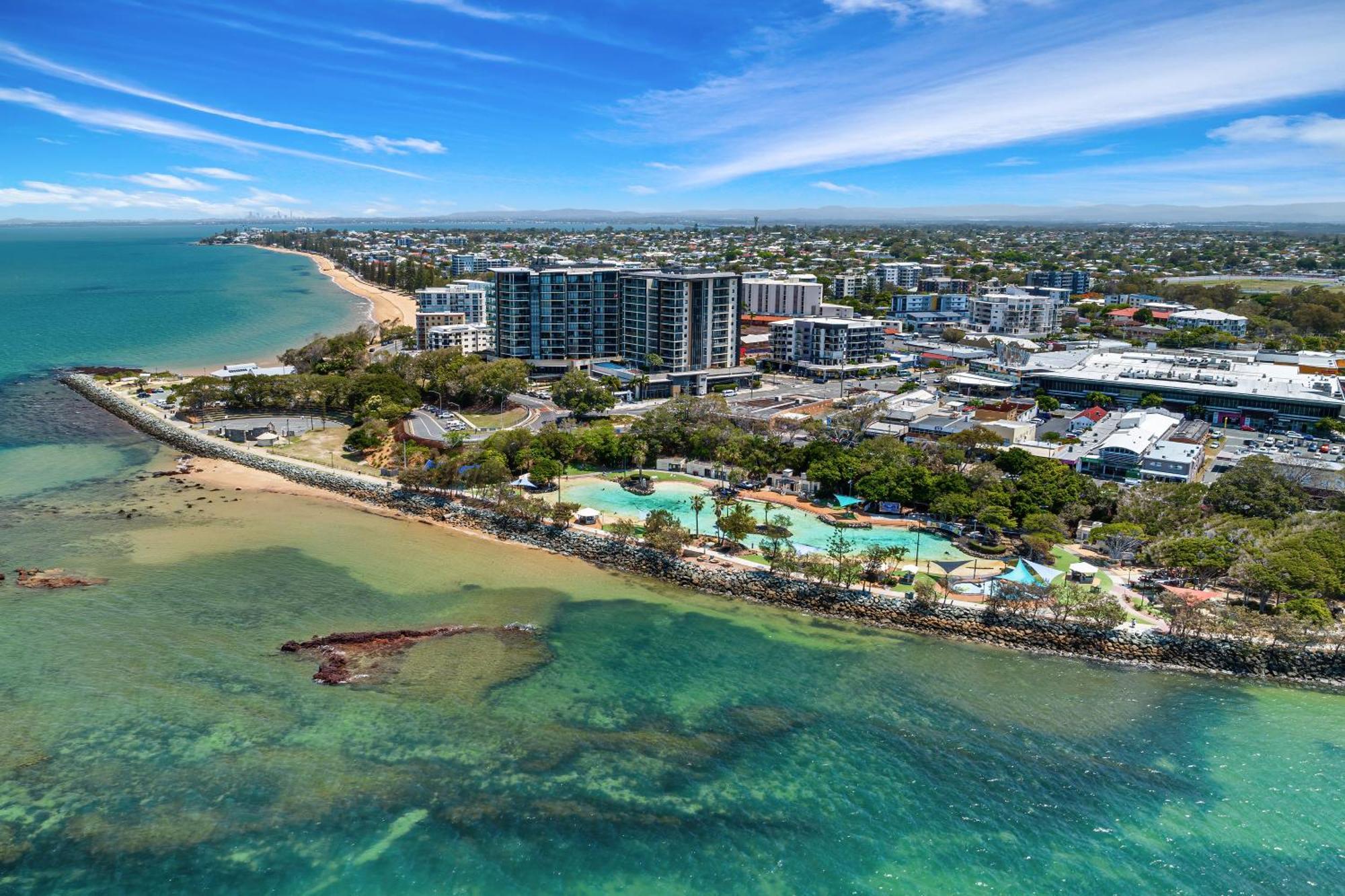 La Vida On Anzac Aparthotel Redcliffe Exterior foto
