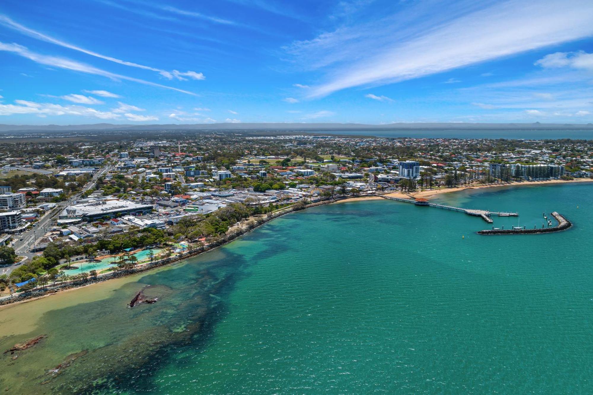 La Vida On Anzac Aparthotel Redcliffe Exterior foto