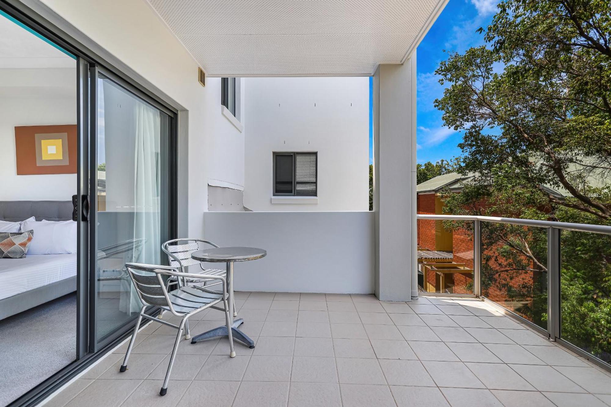 La Vida On Anzac Aparthotel Redcliffe Exterior foto