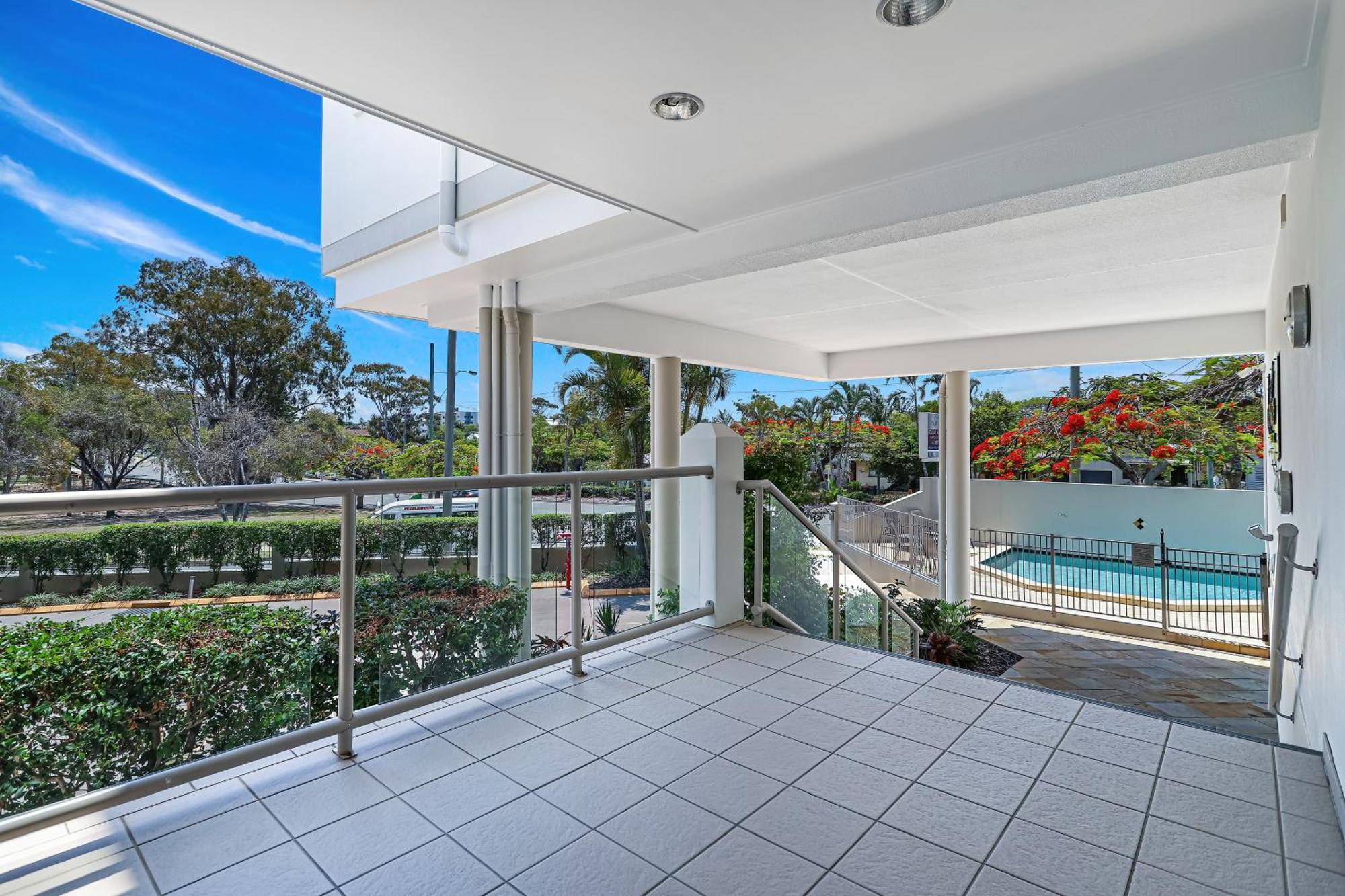 La Vida On Anzac Aparthotel Redcliffe Exterior foto