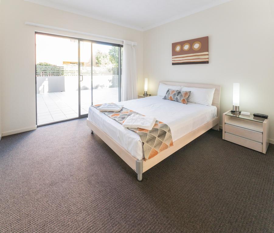 La Vida On Anzac Aparthotel Redcliffe Exterior foto