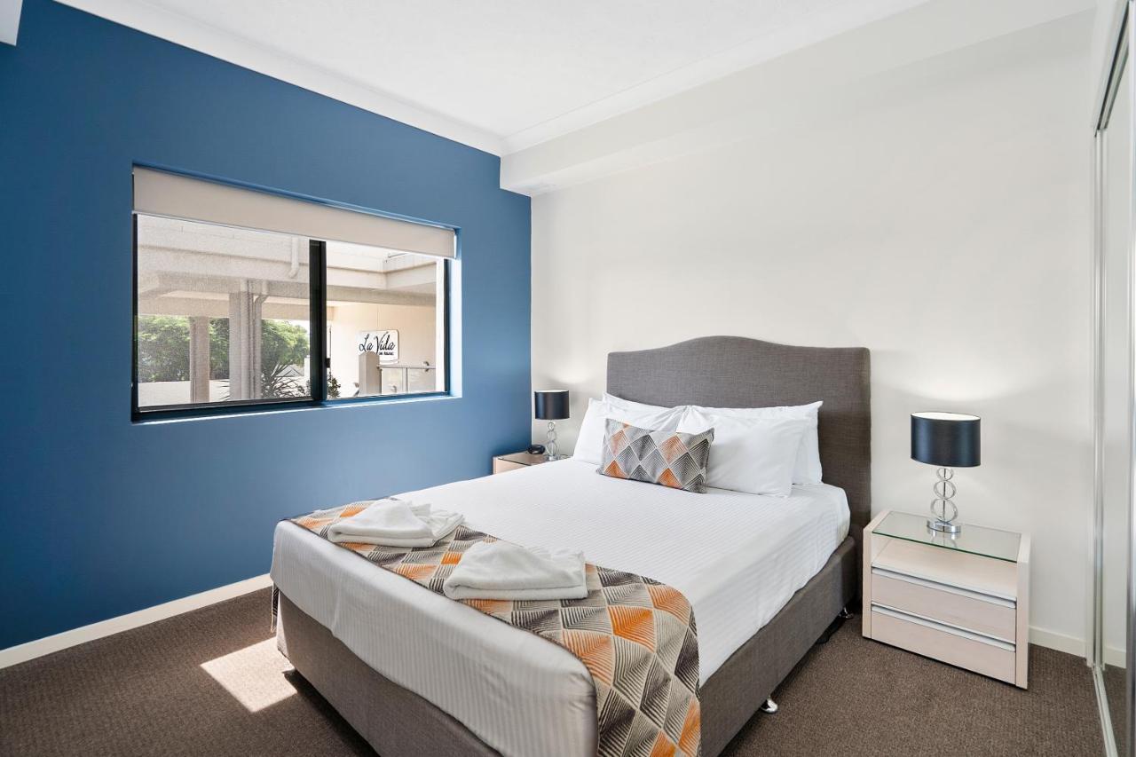 La Vida On Anzac Aparthotel Redcliffe Exterior foto